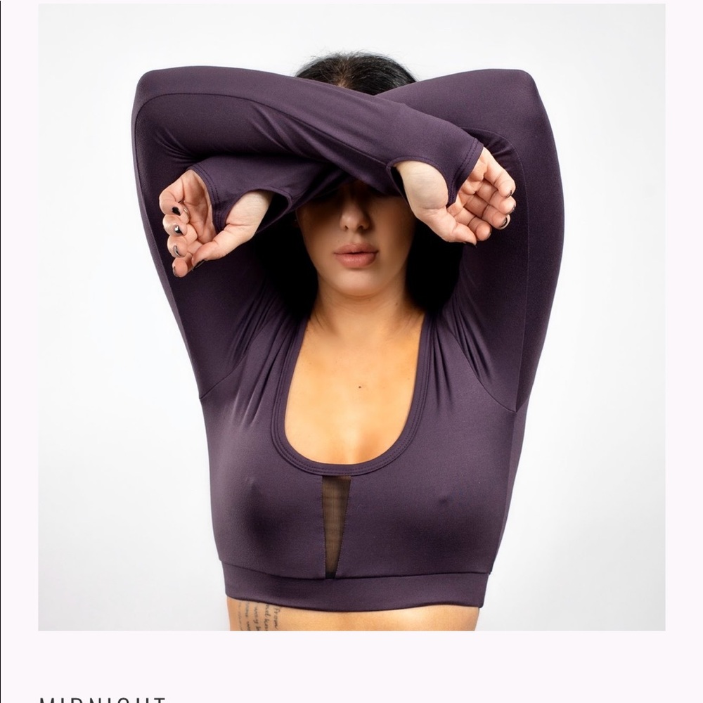 New fit crop long sleeve top midnight  yoga  L